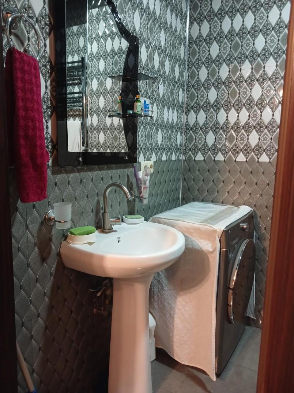Beso'S Apartment With Sea Wiev Batumi Zewnętrze zdjęcie