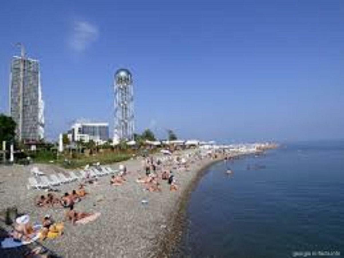 Beso'S Apartment With Sea Wiev Batumi Zewnętrze zdjęcie